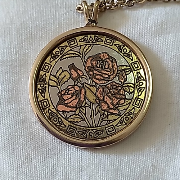 Vntg Amway Demascence Medallion - Picture 5 of 5